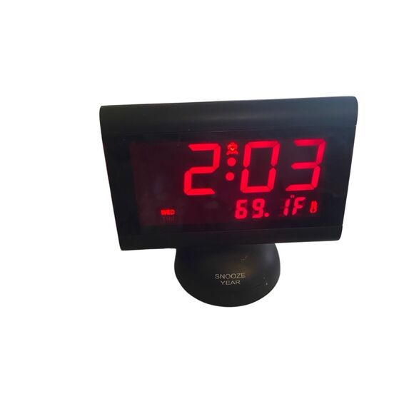 Mainstays Digital Alarm Clock Model E186 Red LED Display Temp Calendar Black - Picture 1 of 11